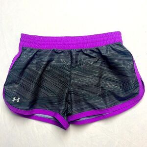 UNDER ARMOUR Purple Black Athletic Semi Fitted Shorts Size XS